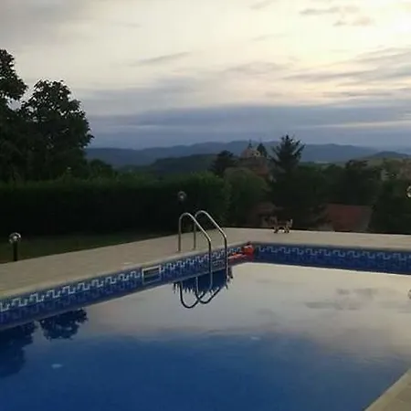 Vila Nikolina 게스트하우스 Sennik