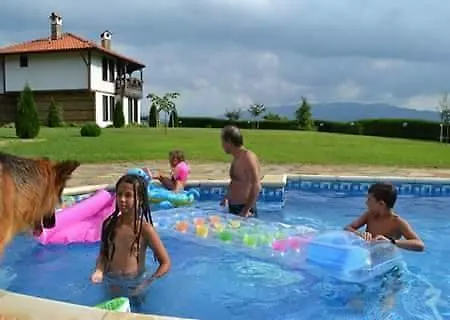 Vila Nikolina *